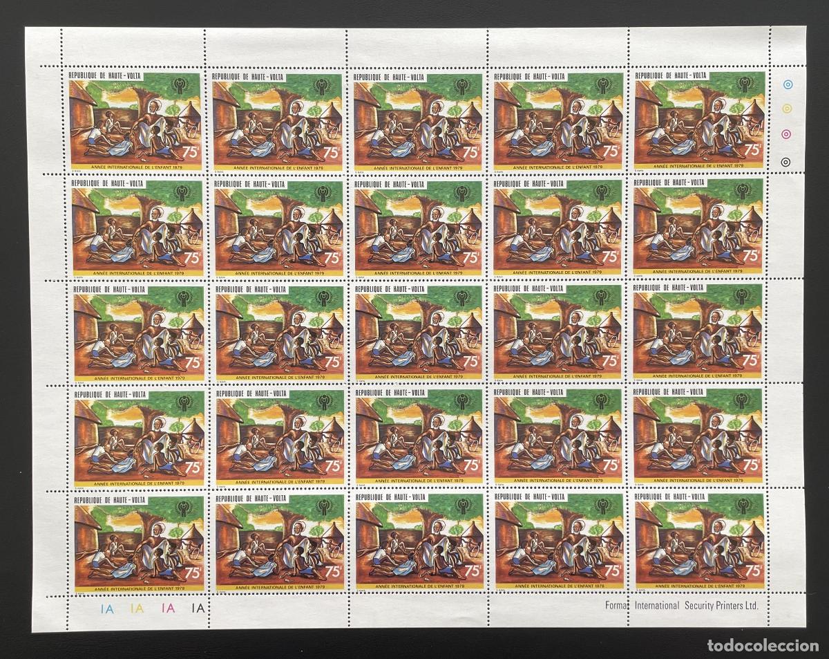 Timbres: Alto Volta 1979 YT 475 bloque A&ntilde;o Internacional del Ni&ntilde;o aldea