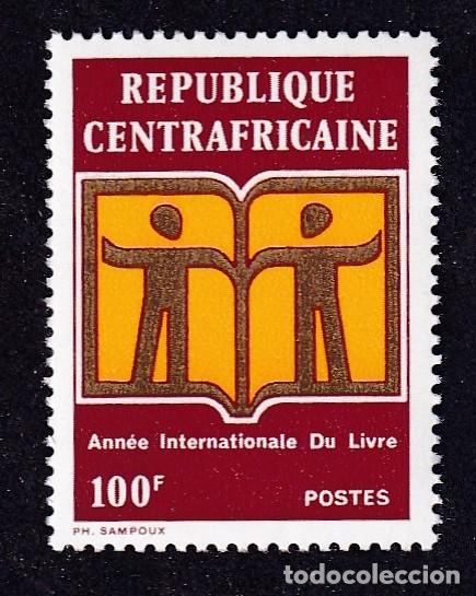 Sellos: CENTRAFRICAINE n&deg; 164 ** ann&eacute;e internationale du livre
