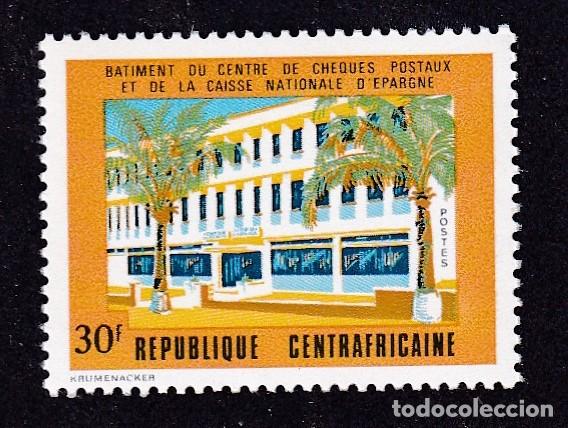 Sellos: CENTRAFRICAINE n&deg; 176 ** b&acirc;timent centre de ch&egrave;ques postaux