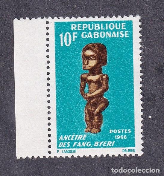 Sellos: GABON Yvert n&deg; 188 ** festival des arts n&egrave;gres anc&ecirc;tre des Fang Byeri