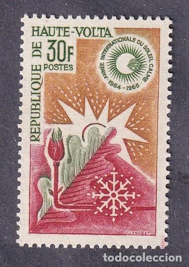 Sellos: HAUTE-VOLTA Yvert n&deg; 135 ** ann&eacute;e inetrnationale du soleil calme