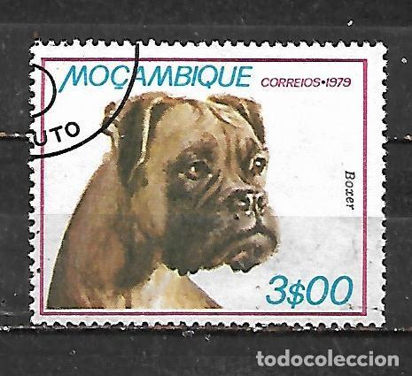 Sellos: 1979: MOZAMBIQUE Perros - Boxer alem&aacute;n (CTO)