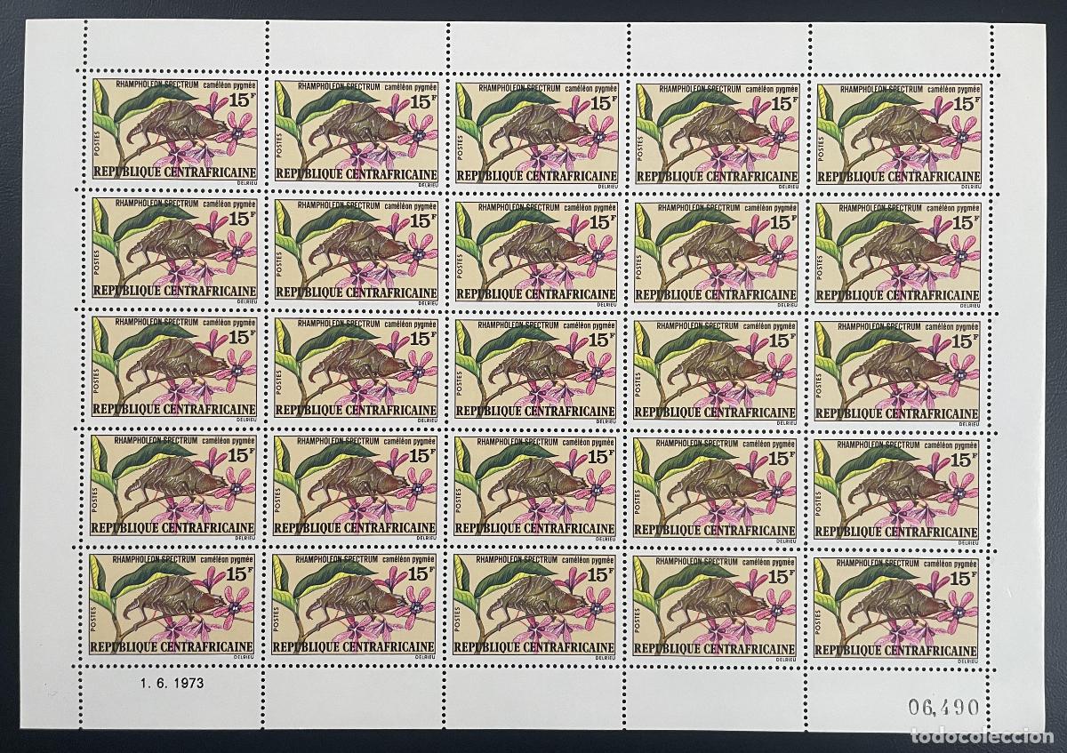 Sellos: Centroafricana 1973 YT 197 tabl&oacute;n camale&oacute;n flores pigmeas naturaleza reptiles