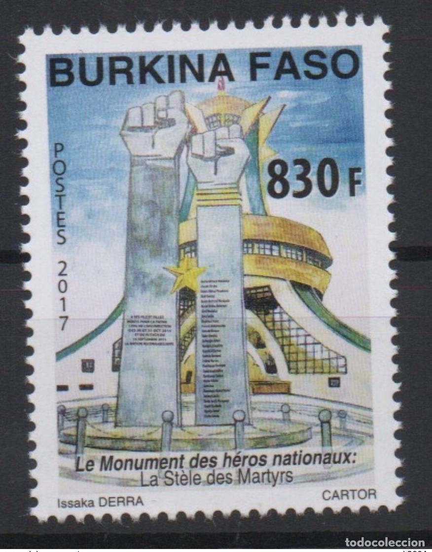 Sellos: Burkina Faso 2017 Mi.? El Monumento a los H&eacute;roes Nacionales la estela de M&aacute;rtires **