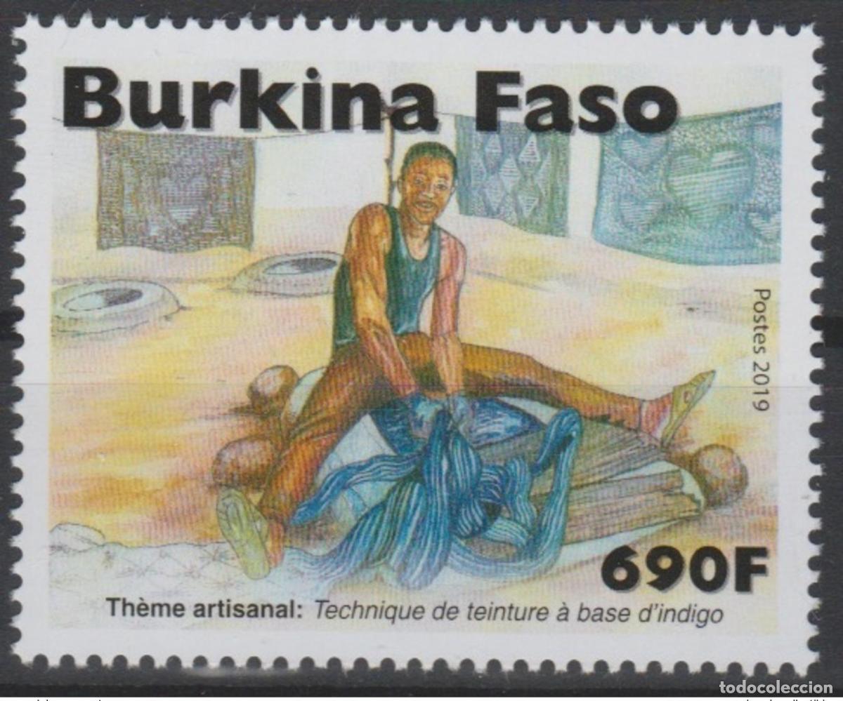Sellos: Burkina Faso 2019 Mi.? Tema artesanal: t&eacute;cnica de te&ntilde;ido a base &iacute;ndigo