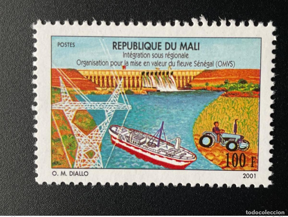 Sellos: Mali 2001 Mi. 2591I 100F Integraci&oacute;n subregional R&iacute;o Senegal OMVS Barco