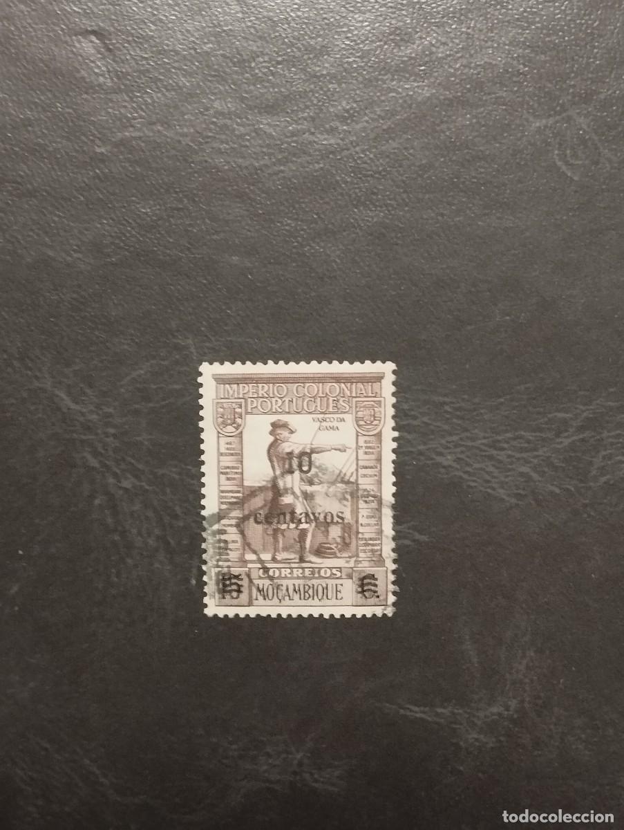 Stamps: 10.09/ Mozambique/ Colonia portuguesa. 10c. s. 15c. Sello suelto en usado
