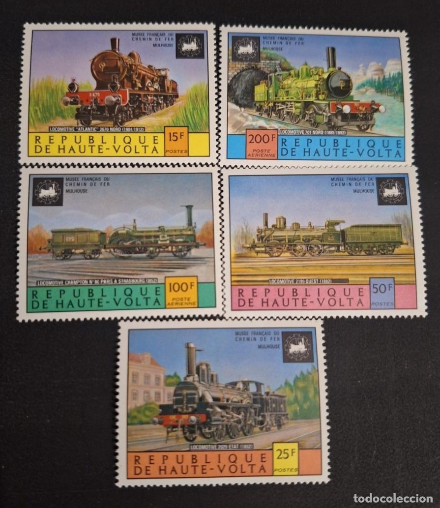 Sellos: Alto Volta 1975 Mi. 557-561 locomotoras ferrocarril museo Mulhouse