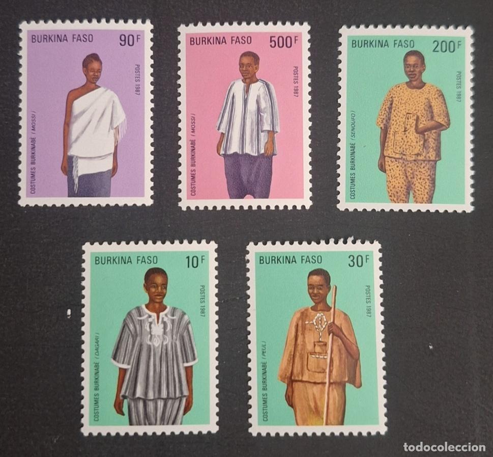 Sellos: Burkina Faso 1987 Mi. 1148-1152 Trajes tradicionales burkinab&eacute;s