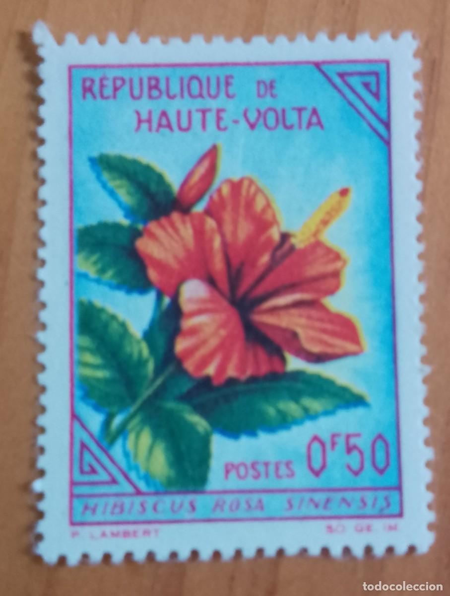Sellos: REP&Uacute;BLICA DEL ALTO VOLTA - V/F 0,50 - FLORA, FLOR, HIBISCUS ROSA SINENSIS - VER DESCRIPCI&Oacute;N.