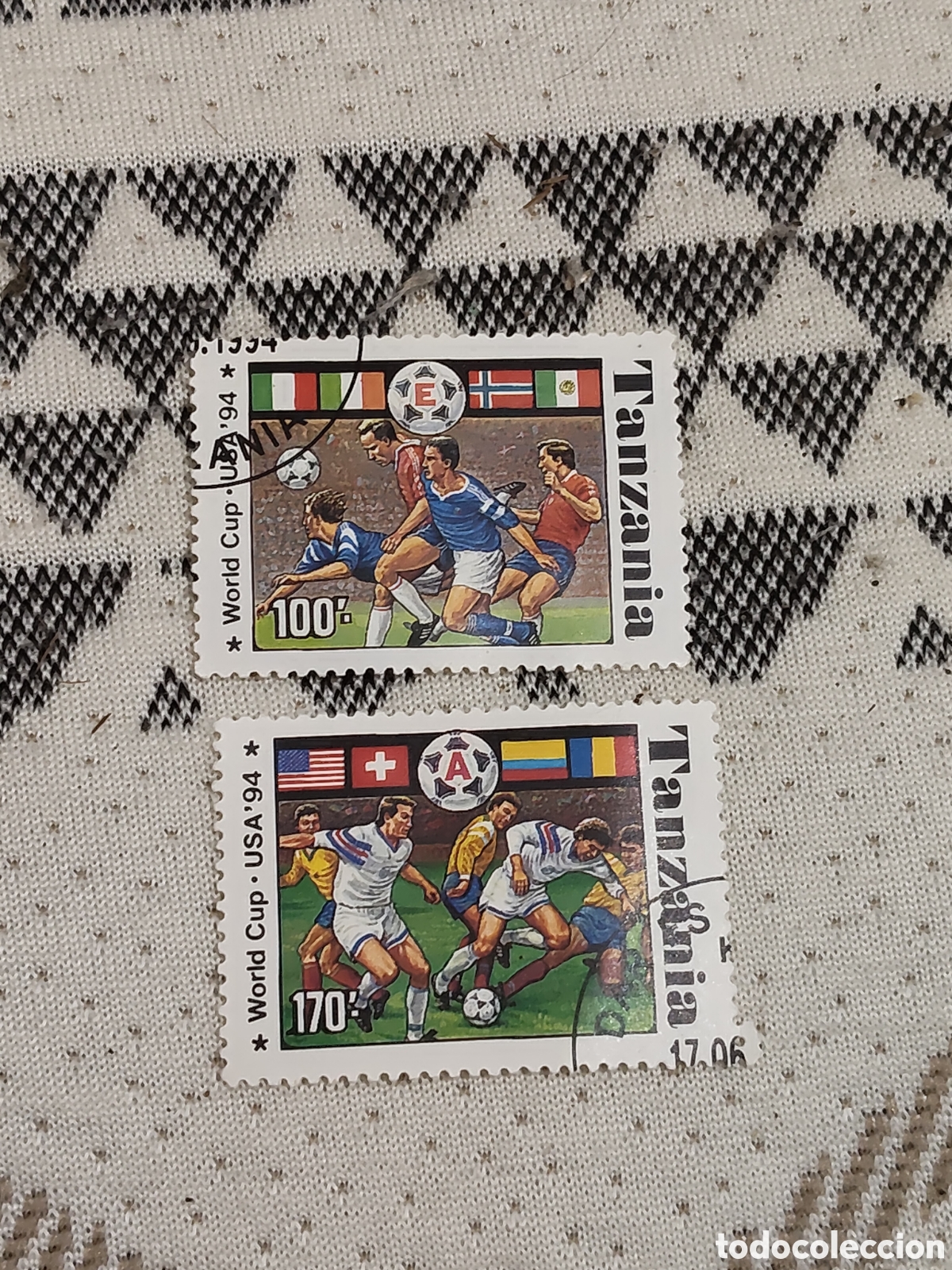 Sellos: 2 sellos de Tanzania mundial de f&uacute;tbol Estados Unidos1994