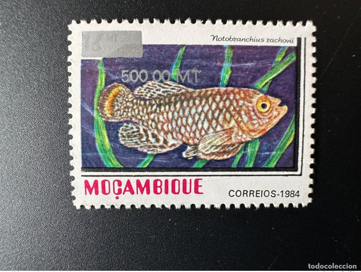 Sellos: Mozambique 1997/2000 Mi. 1552 peces Notobranchius rachovii sobrecargados