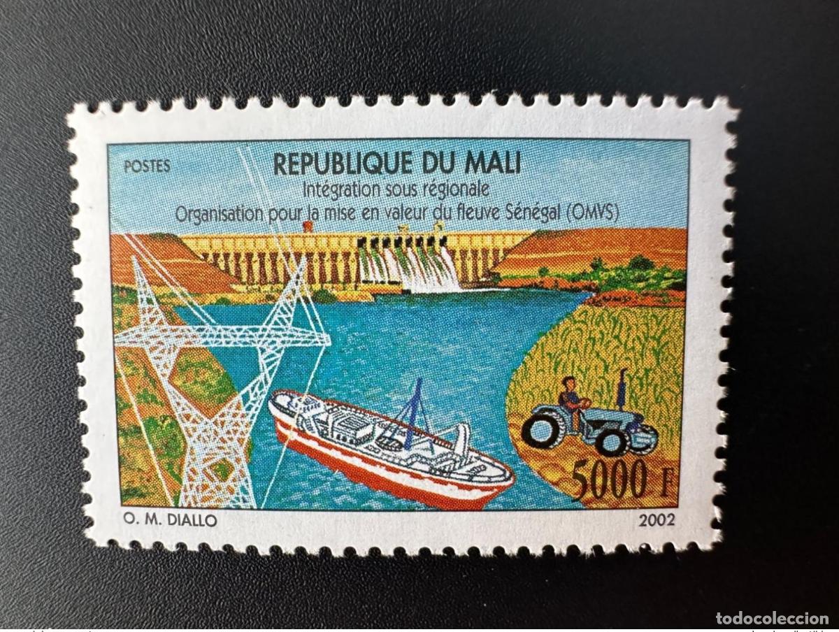 Sellos: Mali 2002 Mi. 2592 I 5000F Integraci&oacute;n subregional R&iacute;o Senegal OMVS Barco