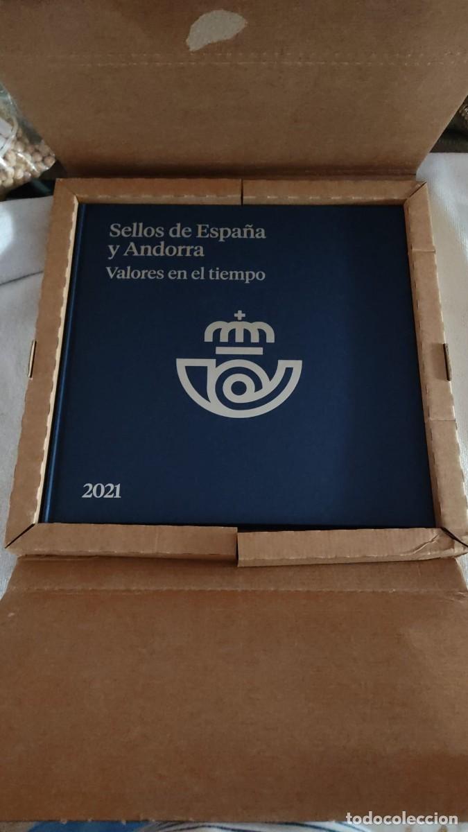 Sellos: LIBRO OFICIAL DE CORREOS. - Foto 1