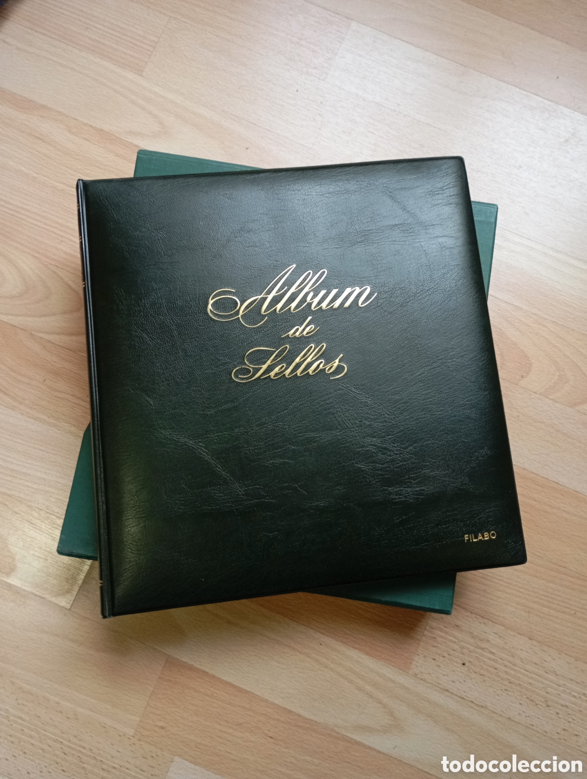 Sellos: TAPA DE &Aacute;LBUM DE SELLOS CON CAJET&Iacute;N - MARCA FILABO - MODELO SKAY - COLOR VERDE