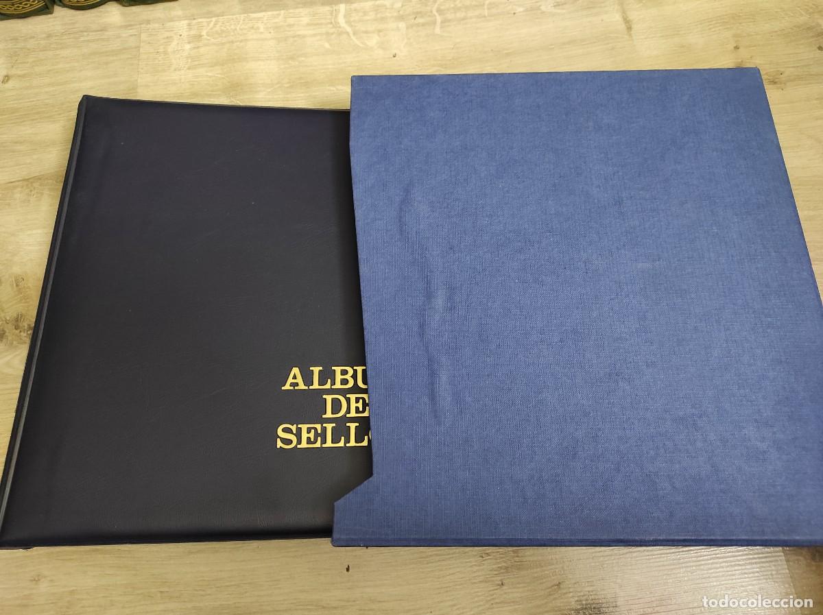 Sellos: M103 Album PHILOS azul con cajetin BUEN ESTADO