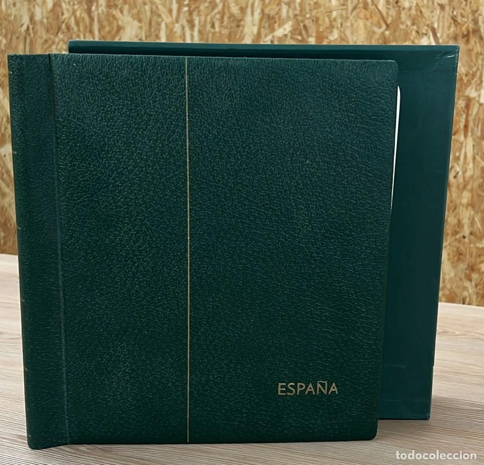 Sellos: 1936-1949, &Aacute;bumes Leuchtturm + hojas (completo), Estado Espa&ntilde;ol, [filoestuches blancos]