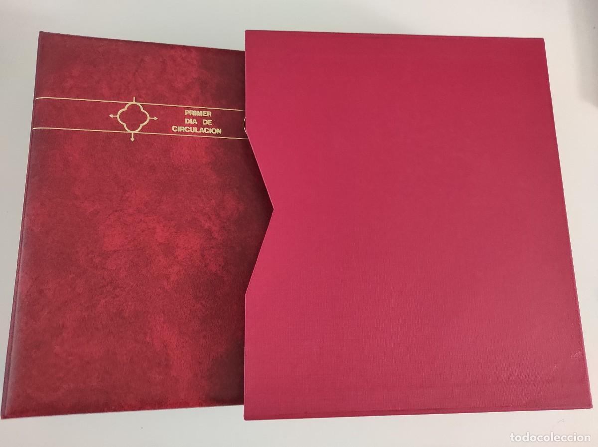 Stamps: M4 Album rojo FILABO para 184 SPD ( 156 peque&ntilde;os y 28 grandes )