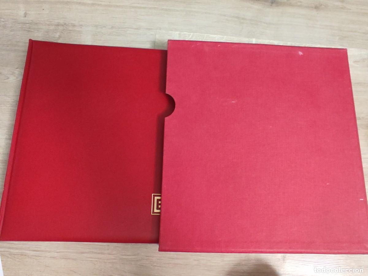 Stamps: M17 Album rojo EDIFIL con cajetin buen estado