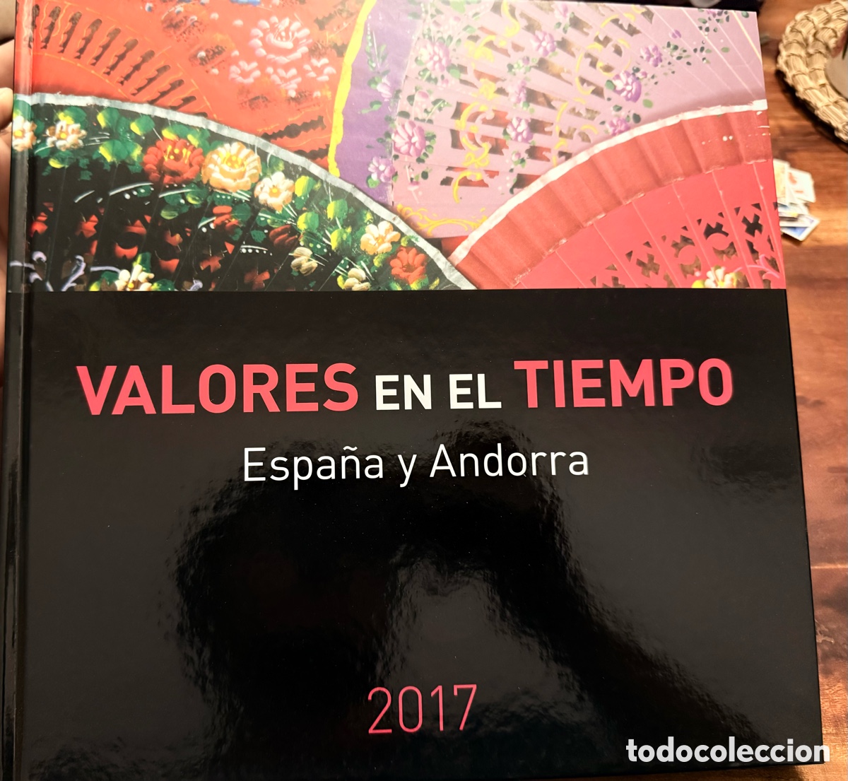 Selos: Libro valores en el tiempo 2017 con filoestuche sin sellos