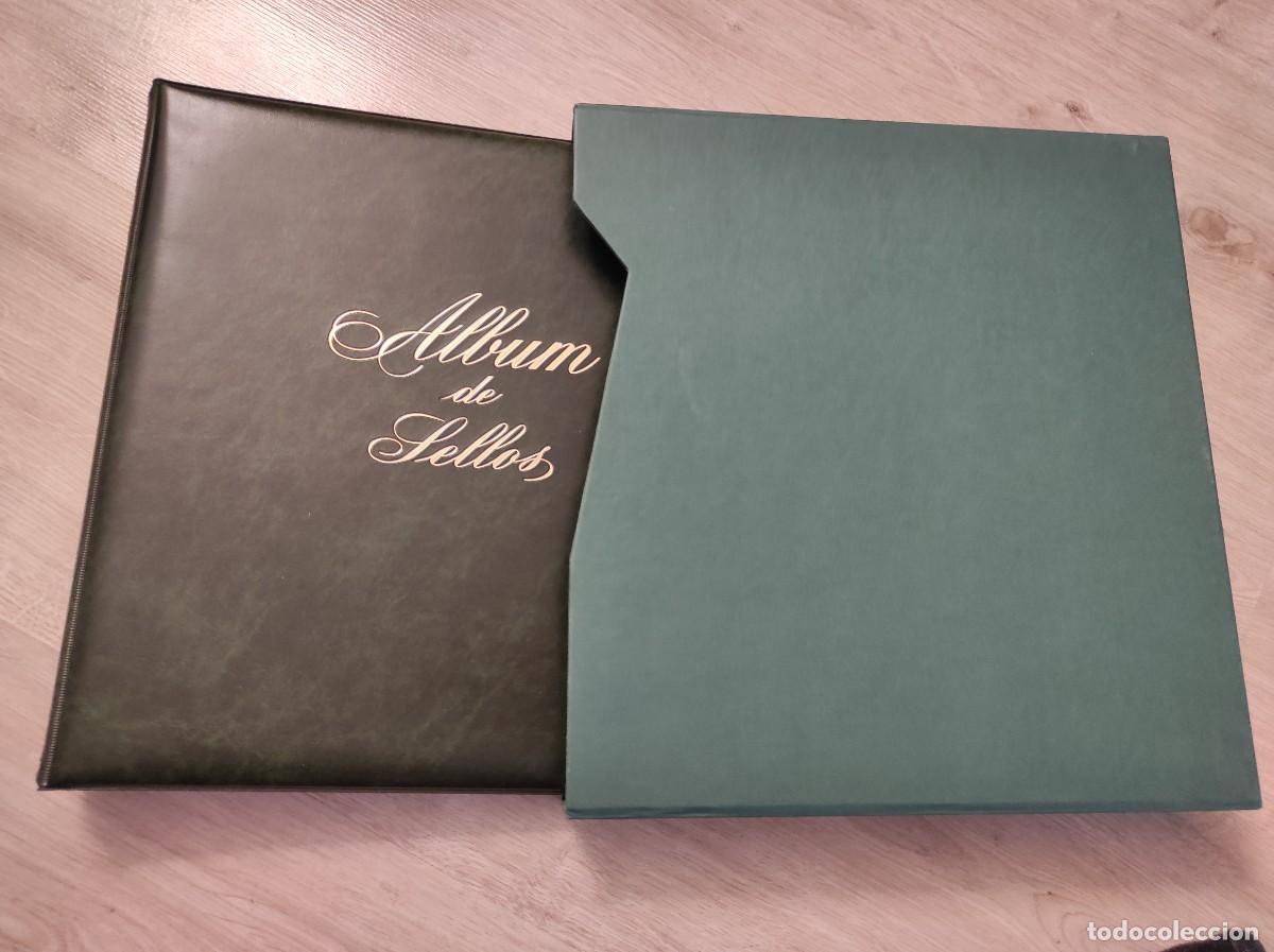 Timbres: M24 album FILABO verde con cajetin BUEN ESTADO