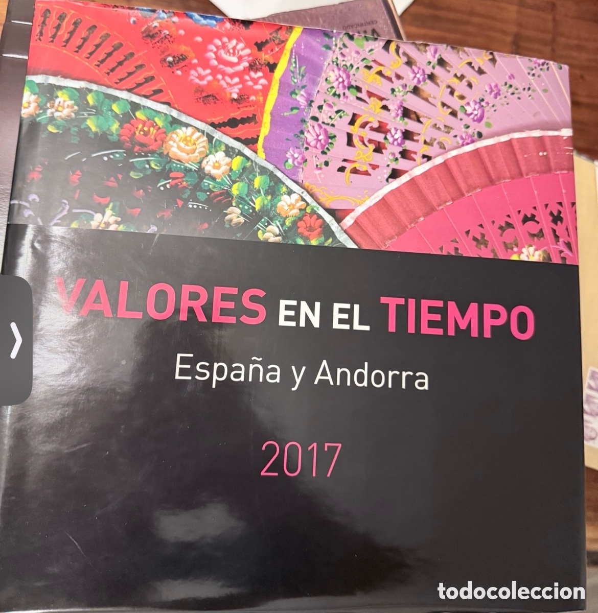 Sellos: Libro valores en el tiempo 2017 con filoestuche sin sellos