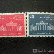 Sellos: ALEMANIA ORIENTAL DDR 1958 IVERT 380/1 *** 10º ANIVERSARIO MUNICIPALIDAD DE BERLIN - MONUMENTOS