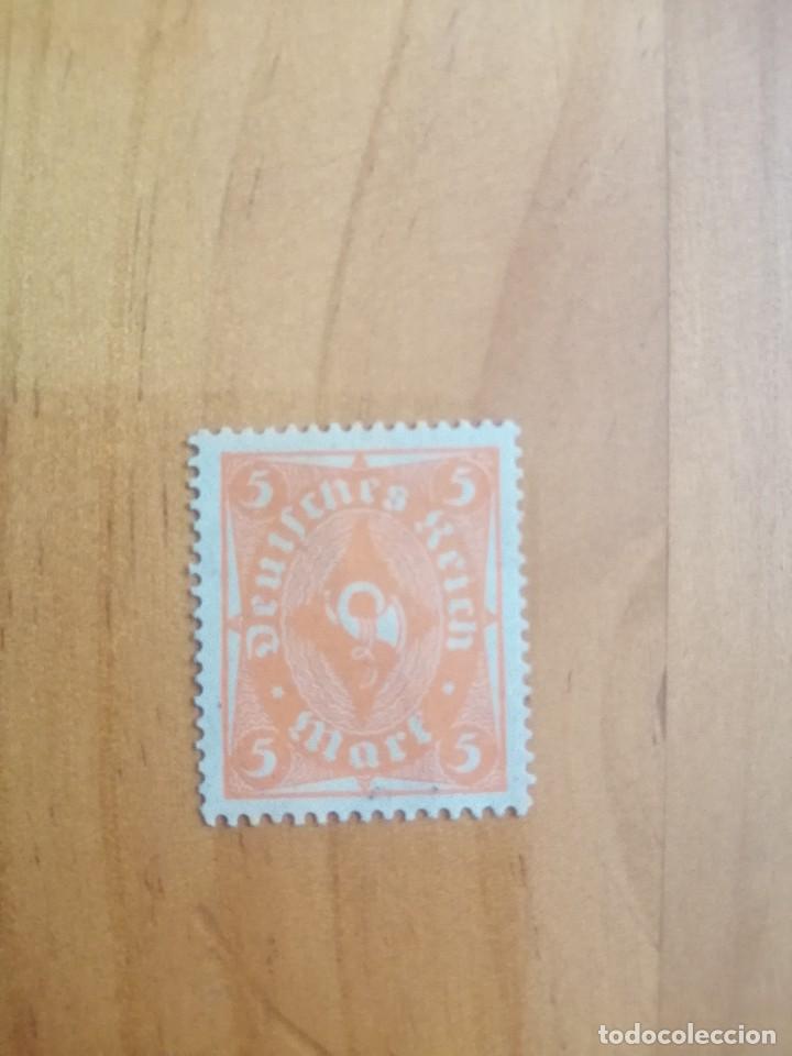 Sellos: DEUTFCHES REICH - VALOR FACIAL 5 Y TROMPETA - CON GOMA Y SE&Ntilde;AL DE FIJASELLOS