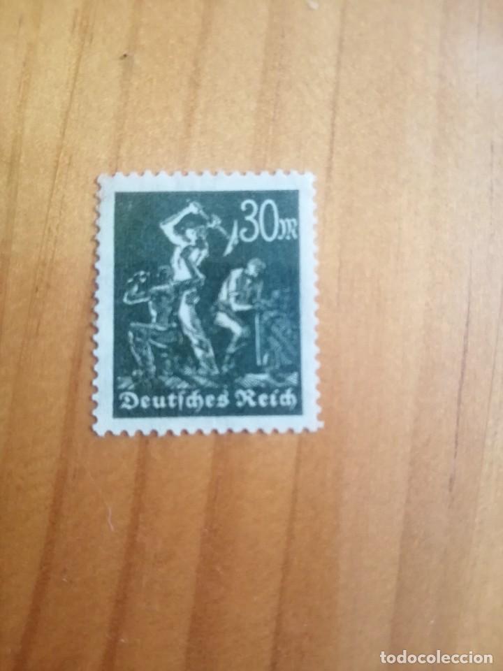 Stamps: DEUTFCHES REICH - VALOR FACIAL 30 M - SIN MATASELLOS