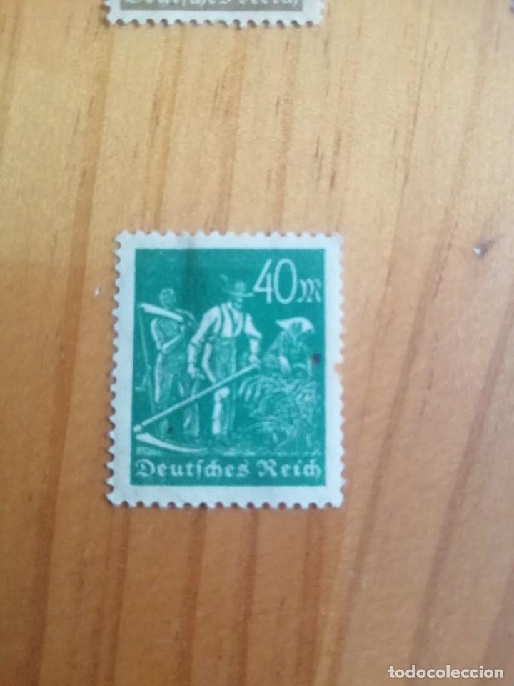 Stamps: DEUTFCHES REICH - VALOR FACIAL 40 M - CON FIJASELLOS