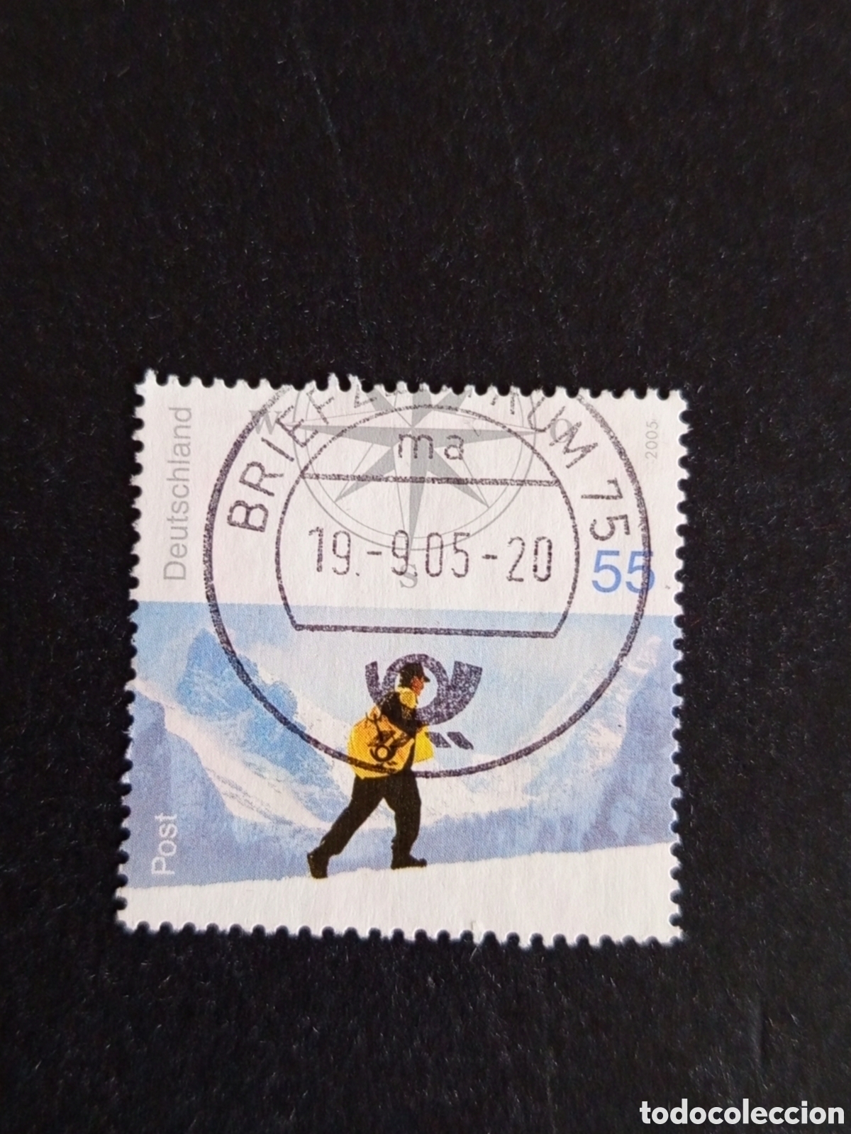 Sellos: Alemania, 2005. Cartero andando por la nieve. Yvert 2273. Pedido m&iacute;nimo 3 &euro;. Ver fotos . Sello usado