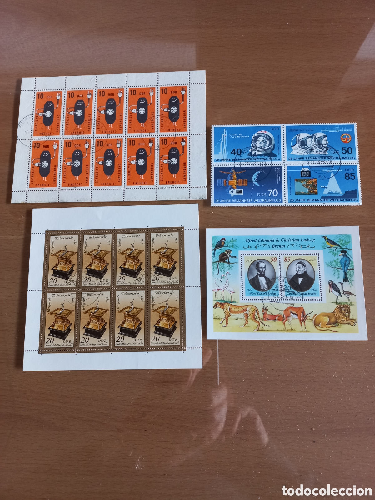 Timbres: D.D.R.ALEMANIA HOJITAS USADAS.