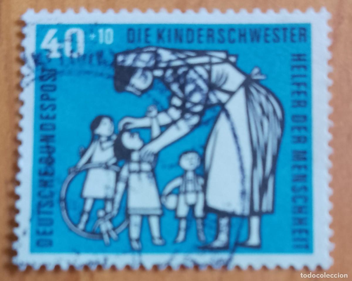 Sellos: ALEMANIA - V/F 40+ 10 - A&Ntilde;O 1957 - AYUDANTES DE LA HUMANIDAD, COMADRONA