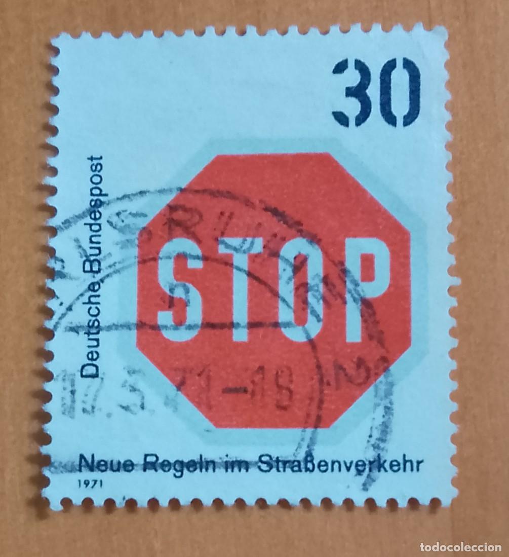 Sellos: ALEMANIA - V/F 30 - A&Ntilde;O 1971 - NUEVA REGLAMENTACI&Oacute;N EN CARRETERA