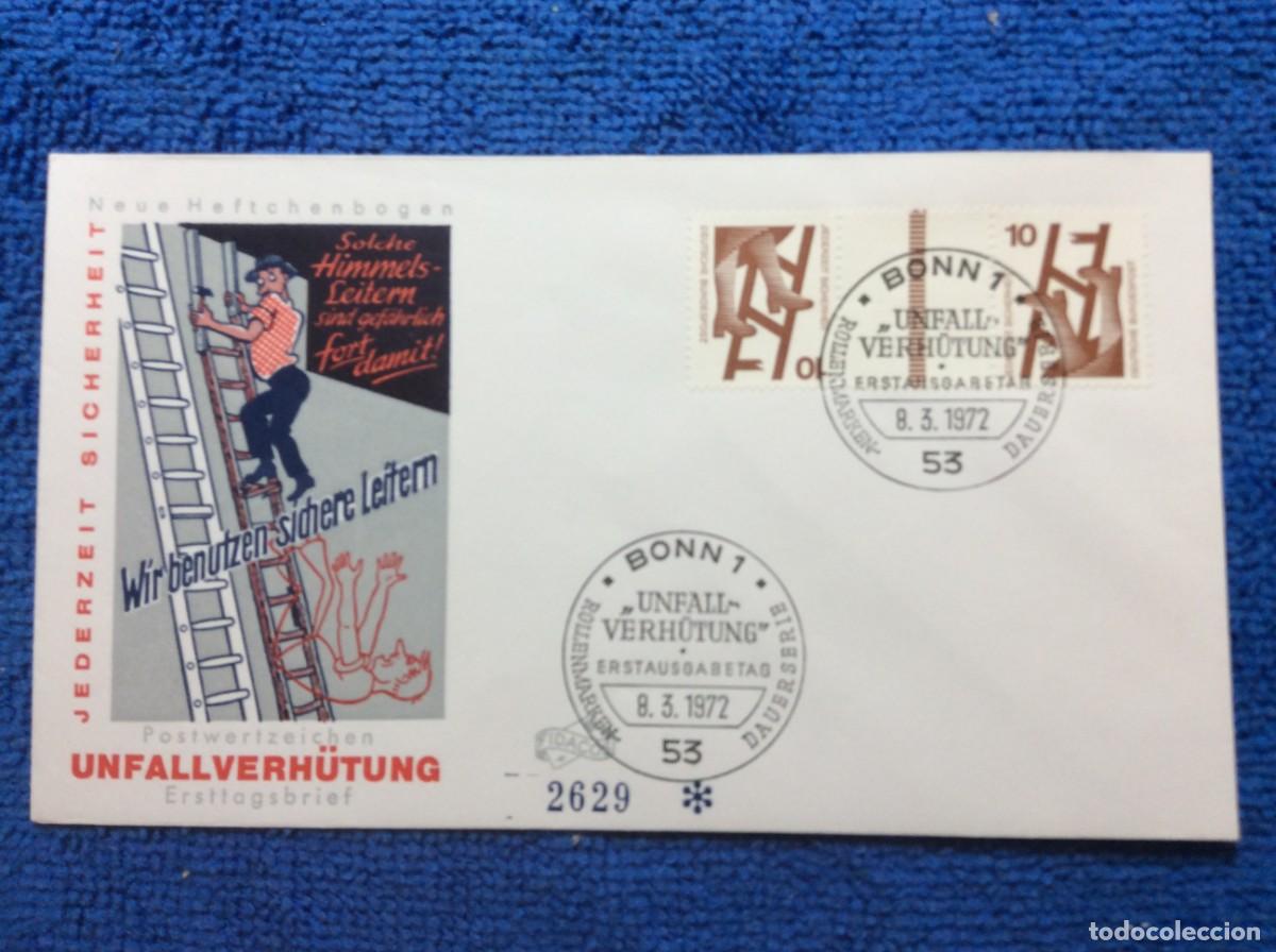 Sellos: ALEMANIA. 1972 SOBRE CONMEMORATIVO FRANQUEADO CON SELLOS SE-TENANT (1DDI84)