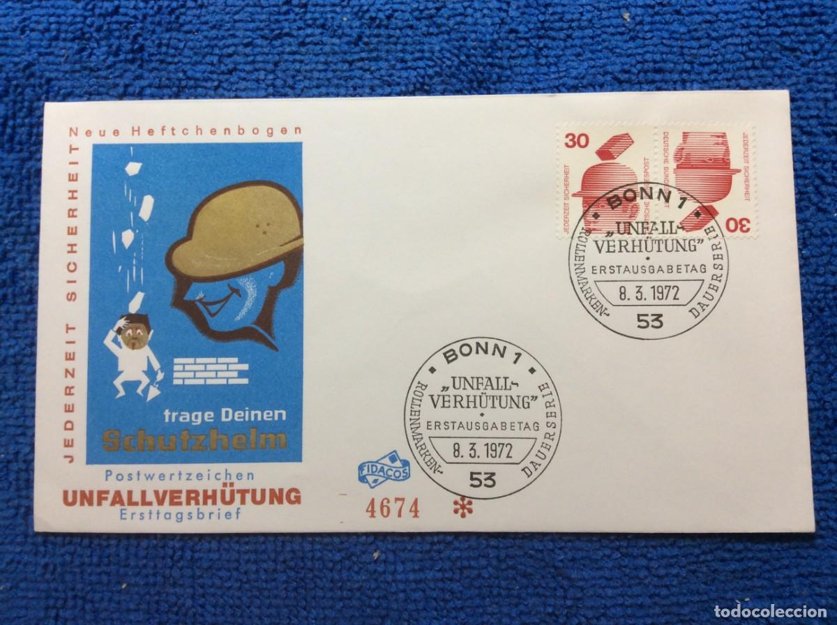 Sellos: ALEMANIA. 1972 SOBRE CONMEMORATIVO FRANQUEADO CON SELLOS SE-TENANT (1DDI85)