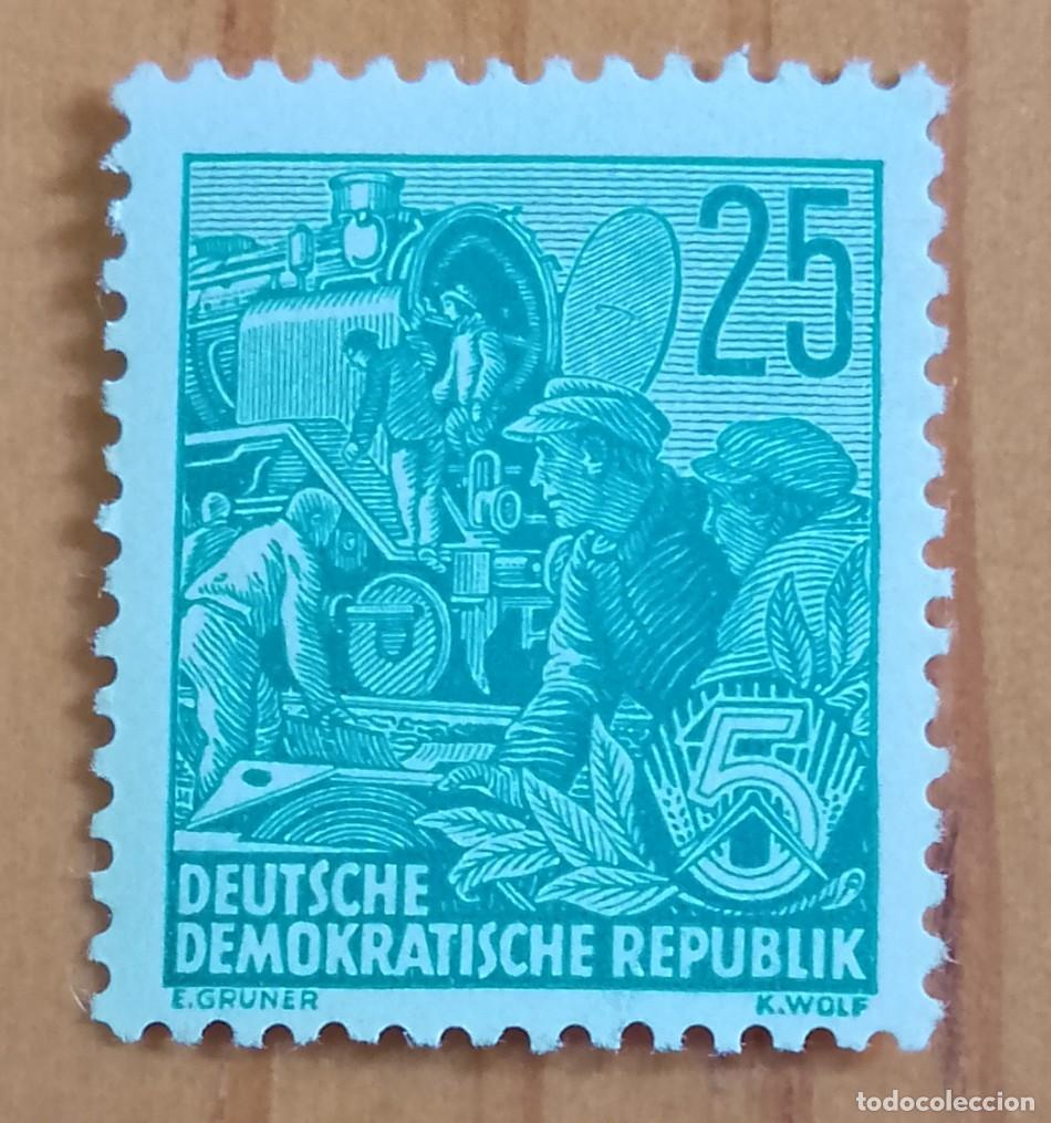 Sellos: ALEMANIA - DDR - V/F 25 - OFICIOS, PLAN QUINQUENAL