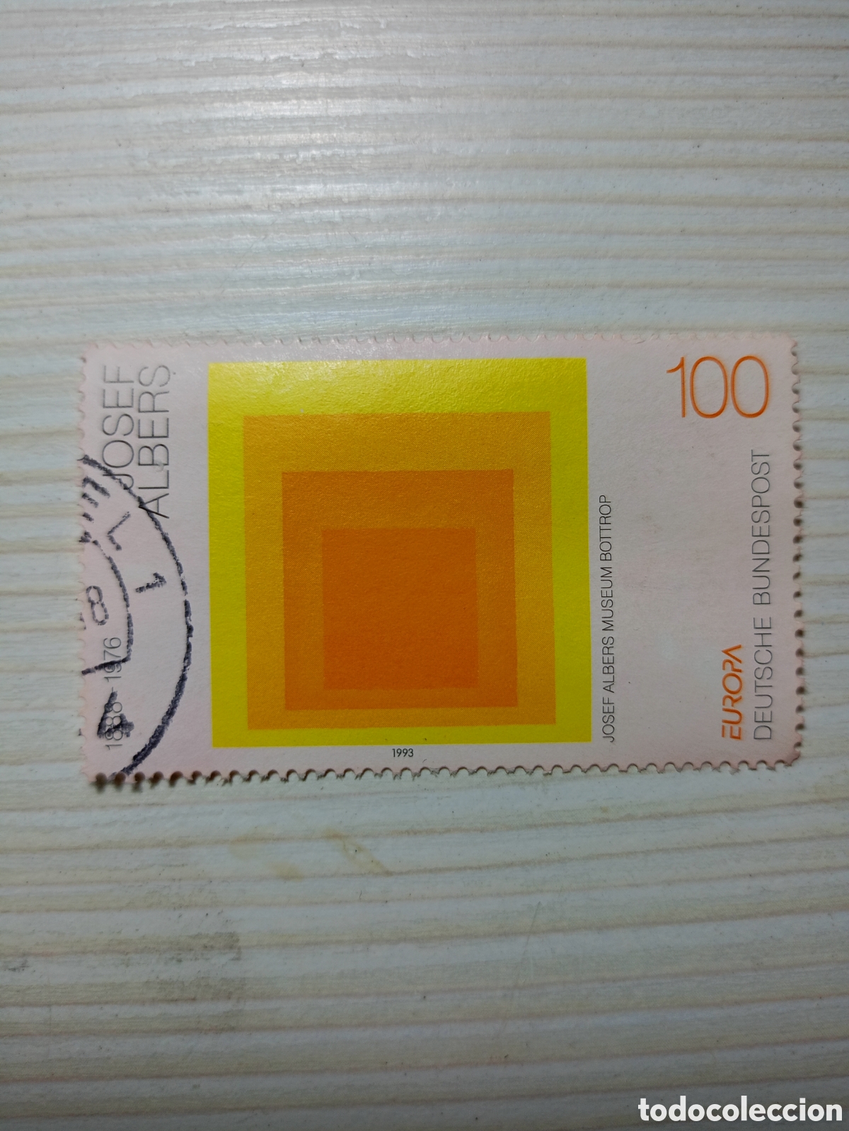 Sellos: sello postal alem&aacute;n de 1993, valorado en 100 pfennigs.