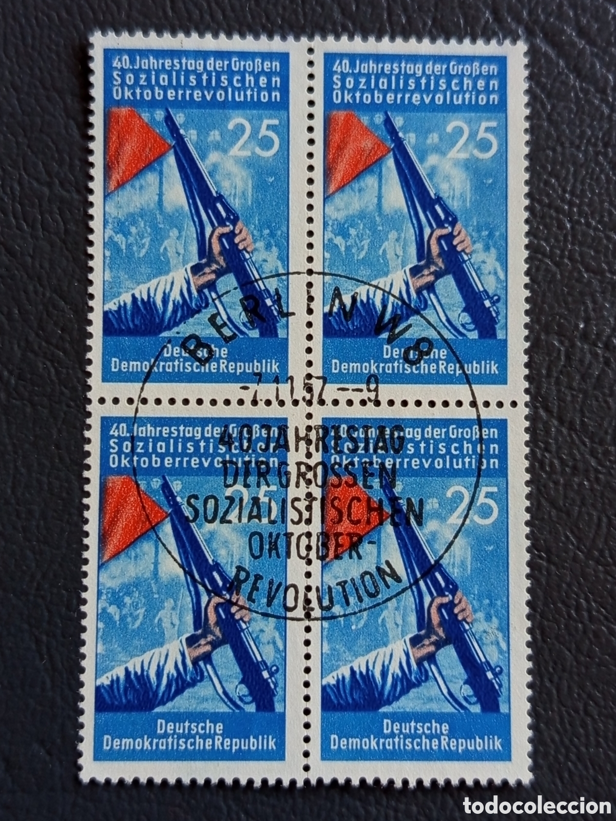 Sellos: Bloque 4 Sellos Alemania Oriental DDR 1957 Rev. Octubre 25 Pf Usado | Cat. Mi# 604