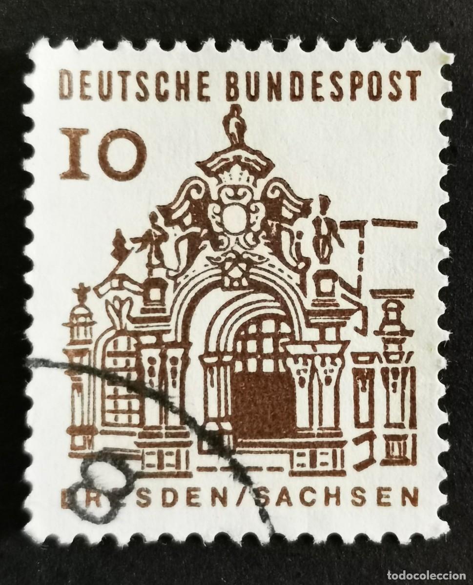 Sellos: Sello Alemania R. Federal 1965, Edificios alemanes: Pabell&oacute;n mural Zwinger, 10 Pf. Michel: DE 454