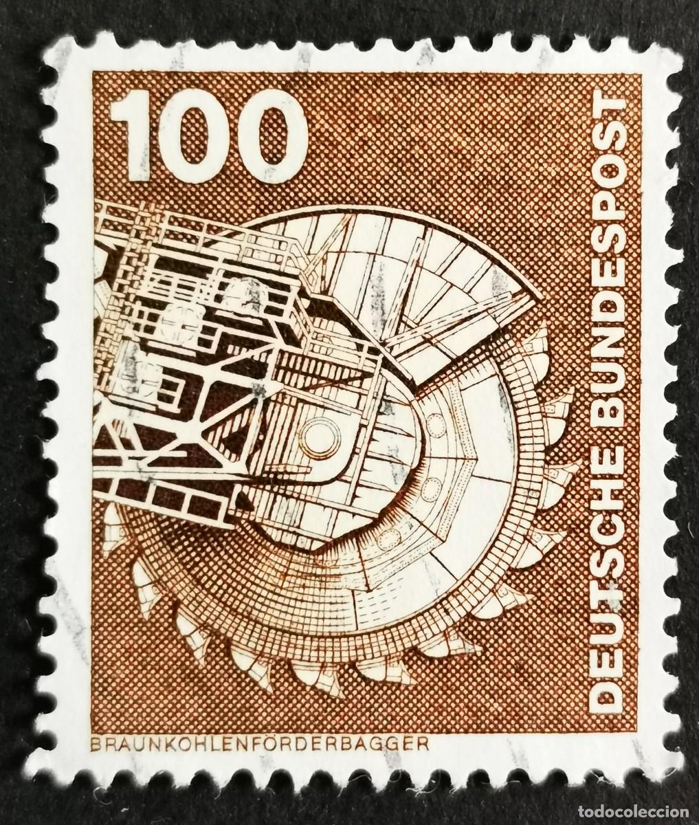 Sellos: Sello Alemania R. Federal 1975, Elementos industria: Excavador transportado , 100 Pf. Michel: DE 854