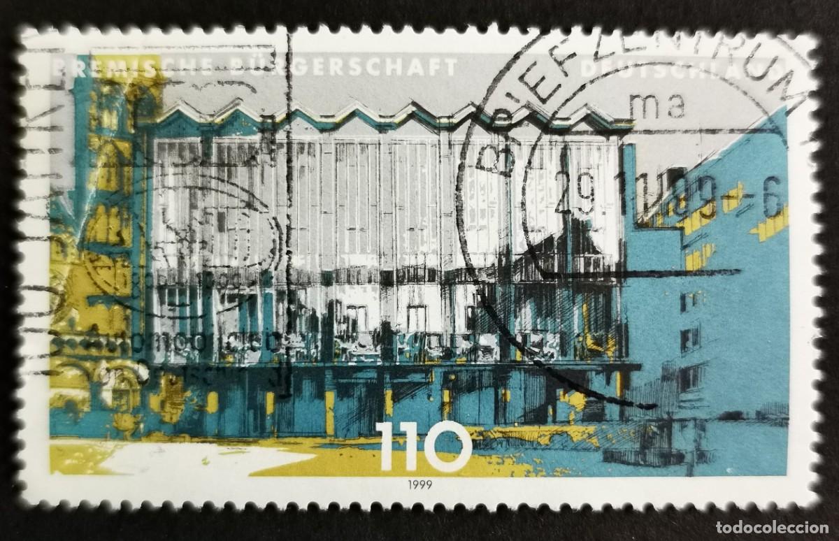 Sellos: Sello Alemania R. Federal 1999, Edificio del Parlamento de Bremen (Wassili , 110 Pf. Michel: DE 2040