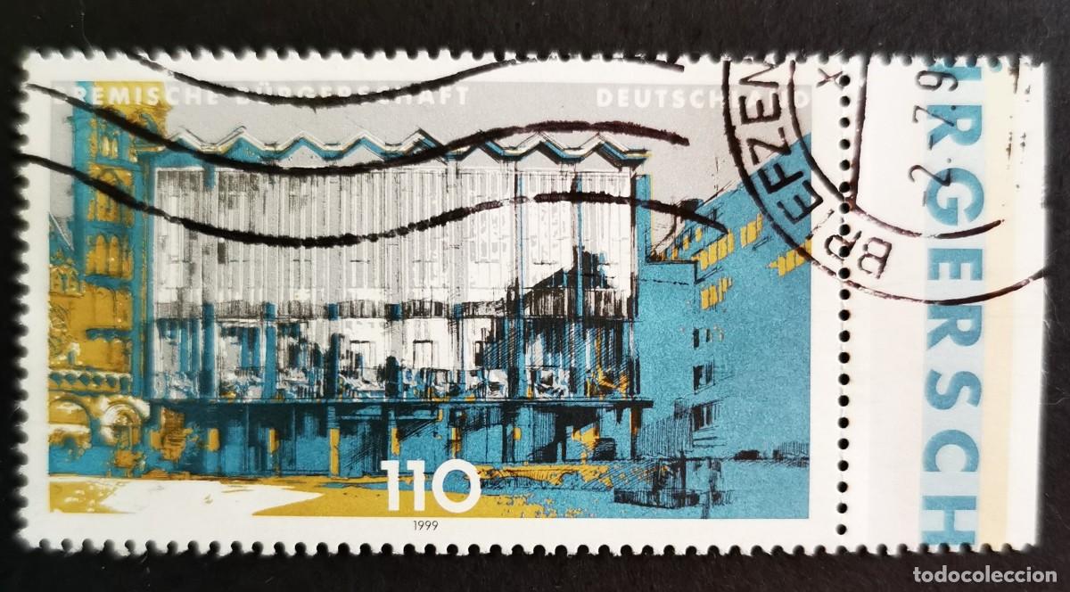 Sellos: Sello Alemania R. Federal 1999, Edificio del Parlamento de Bremen (Wassili , 110 Pf. Michel: DE 2040