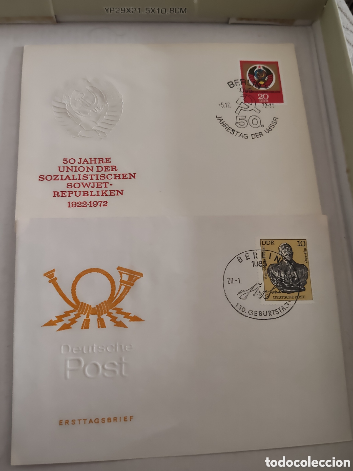 Timbres: 2 sobres de Alemania Oriental con 2 sellos