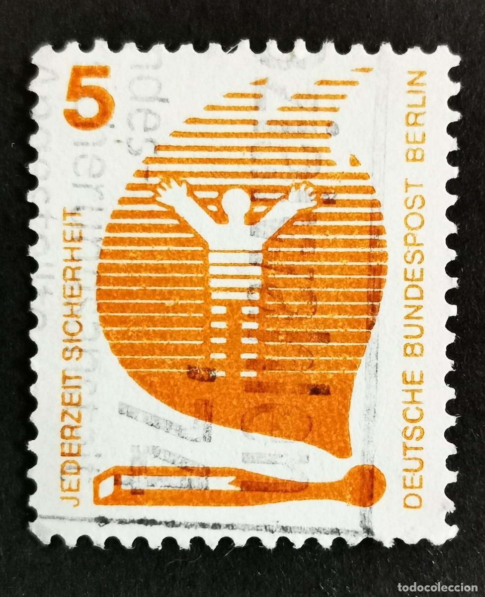 Sellos: Sello Alemania Berl&iacute;n 1971, Prevenir accidentes: Dispara trav&eacute;s cerilla, 5 Pf. Michel: DE-BE 402A