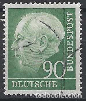 Sellos: ALEMANIA 1954 - PRESIDENTE DR. THEODORE HEUSS, VERDE - USADO