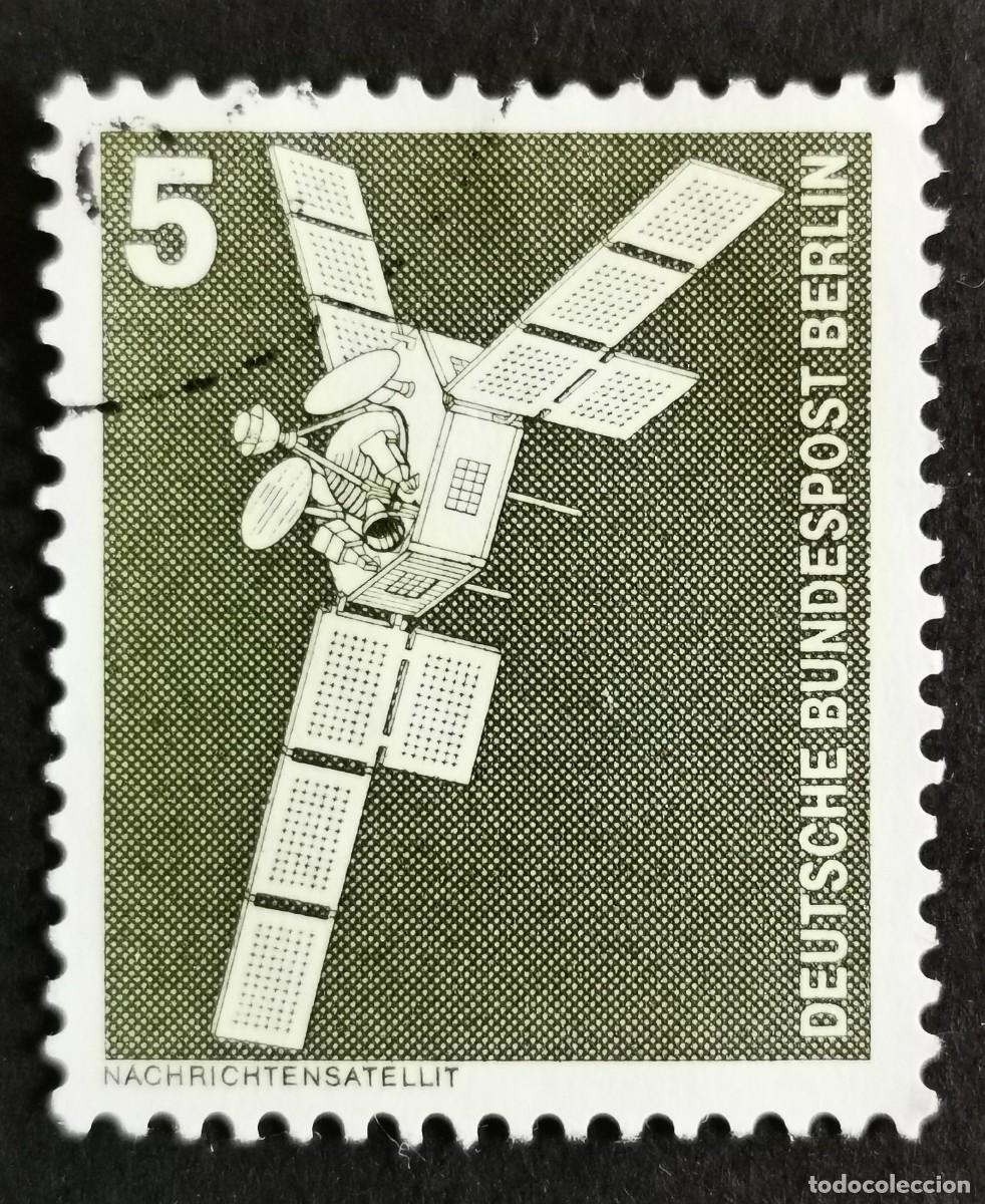 Sellos: Sello Alemania Berl&iacute;n 1975, Industria: Sinfon&iacute;a satelital de noticias, 5 Pf. Michel: DE-BE 494