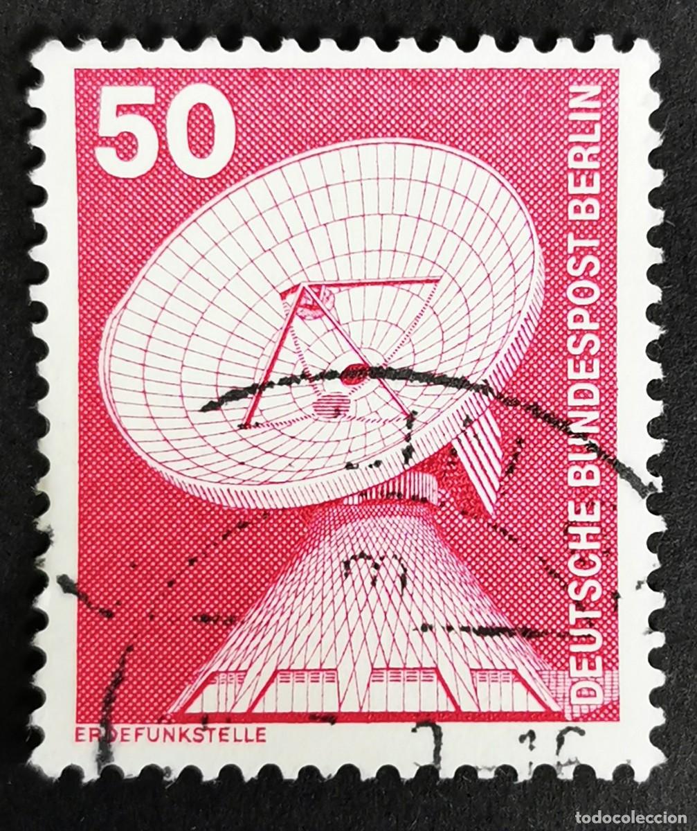 Sellos: Sello Alemania Berl&iacute;n 1975, Industria: Elevaci&oacute;n estaci&oacute;n terrestre, 50 Pf. Michel: DE-BE 499