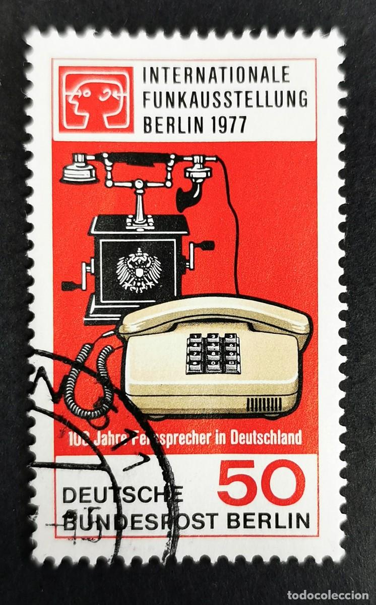 Sellos: Sello Alemania Berl&iacute;n 1977, Tel&eacute;fono 1905 y tel&eacute;fono escritorio 1977, 50 Pf. Michel: DE-BE 549