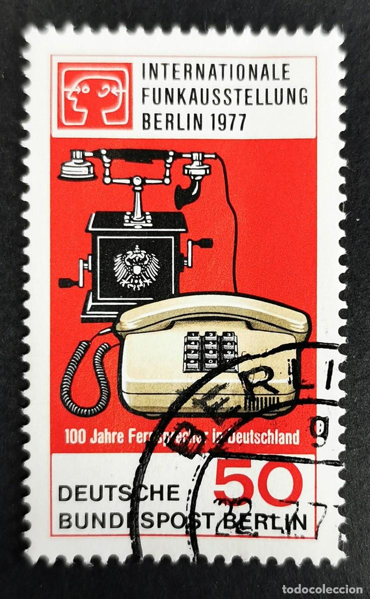 Sellos: Sello Alemania Berl&iacute;n 1977, Tel&eacute;fono 1905 y tel&eacute;fono escritorio 1977, 50 Pf. Michel: DE-BE 549